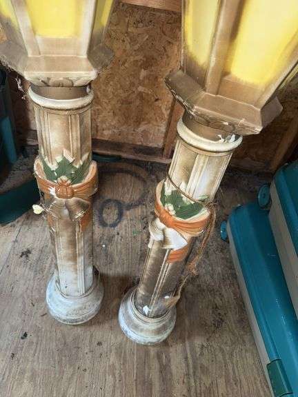 Vintage Blow mold Figures