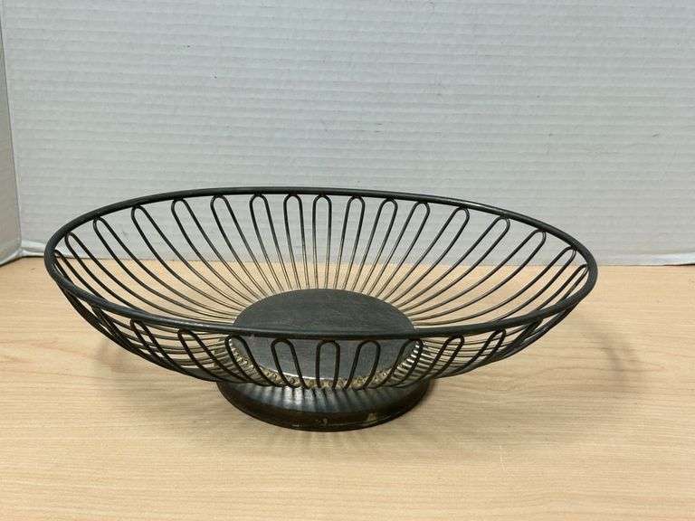 Mid-Century Modern Wire Fruit Bowl on Pedestal Base