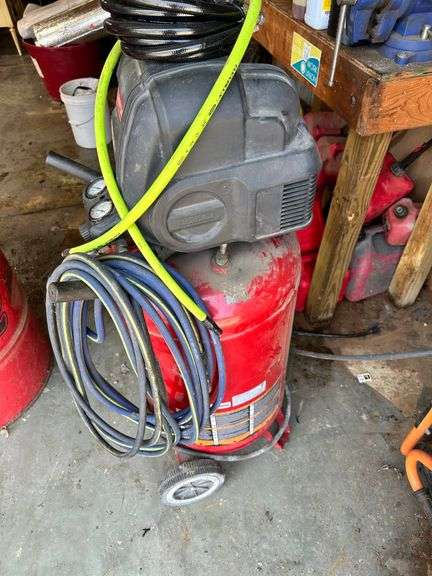 Craftsman 165 PSI vertical air compressor with hose - Auction Ohio