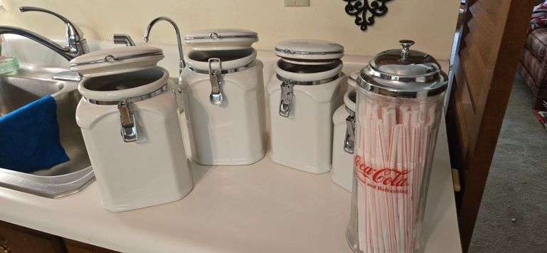 Spice canisters and coke straw holder