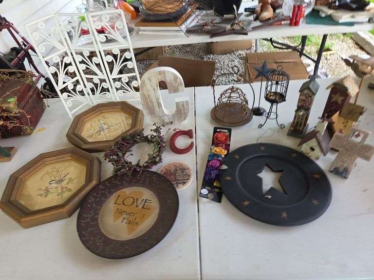 Primitive Home Decor