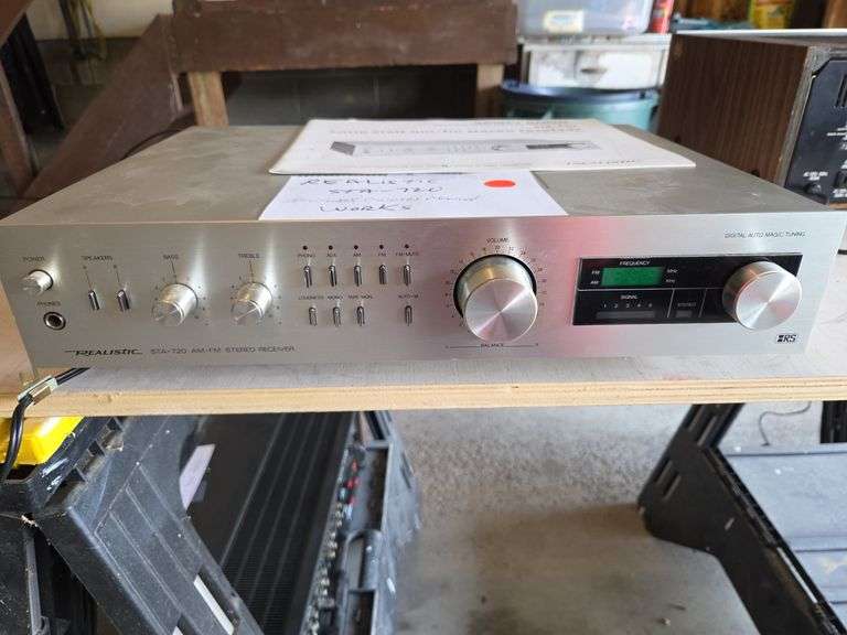 Realistic STA-720 Vintage AM/FM Stereo Receiver