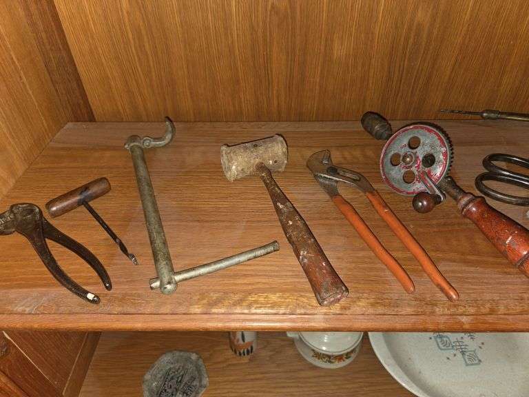Variety of vtg tools