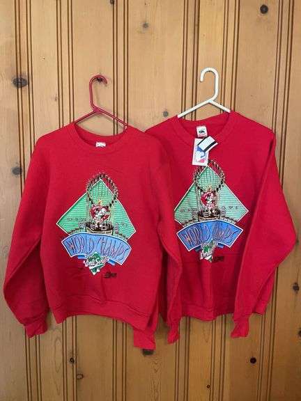 Vintage Reds Sweatshirts