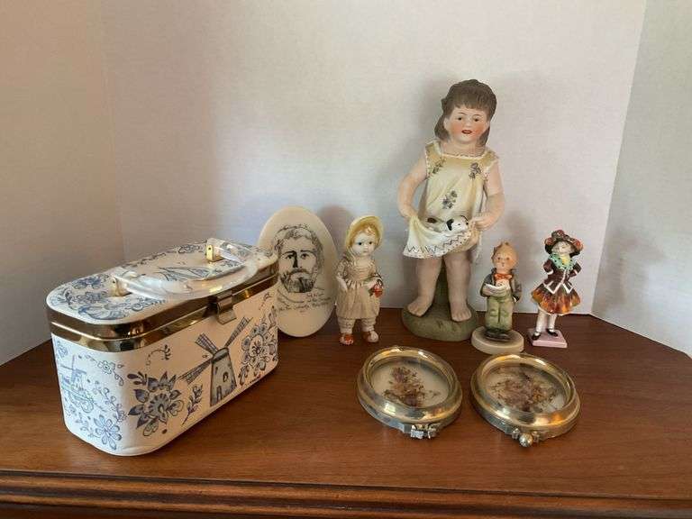 Assorted Decor