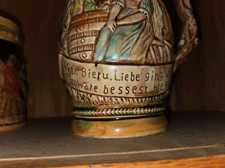 2 beer Steins
