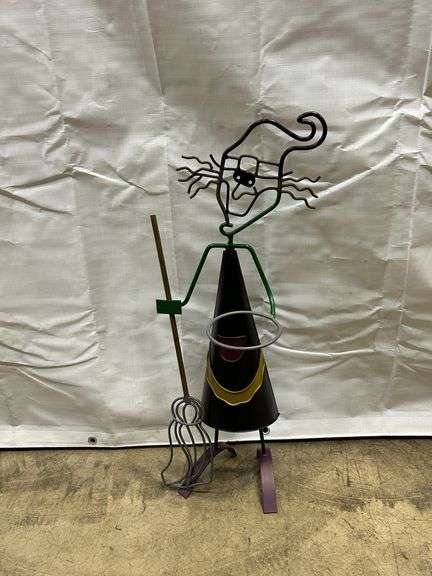 Whimsical Metal Witch Figure – Halloween Décor