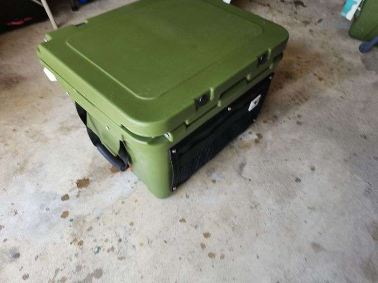 Orca U.S.A. Made 35 qt. Green Liddup Cooler Battery Operated Light W/ Open Lid W/Box