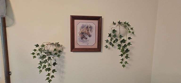 Horse print wall decor