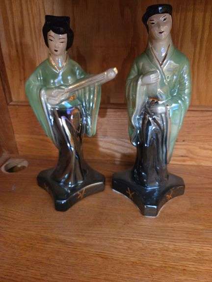 Japanese Moriyama Lusterware Porcelain Figurines