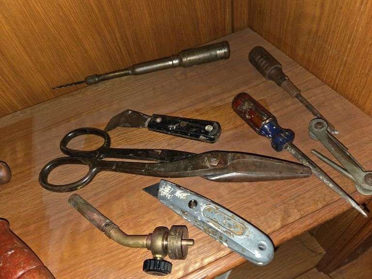 Variety of vtg tools