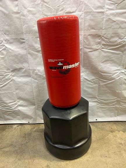 Century Wavemaster Freestanding Training Bag – 53"