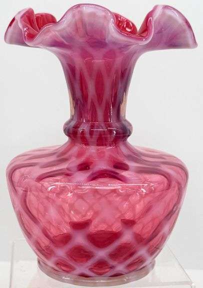 Fenton Pink Ruffled Hand-Blown Glass Vase with Lattice Optic Design