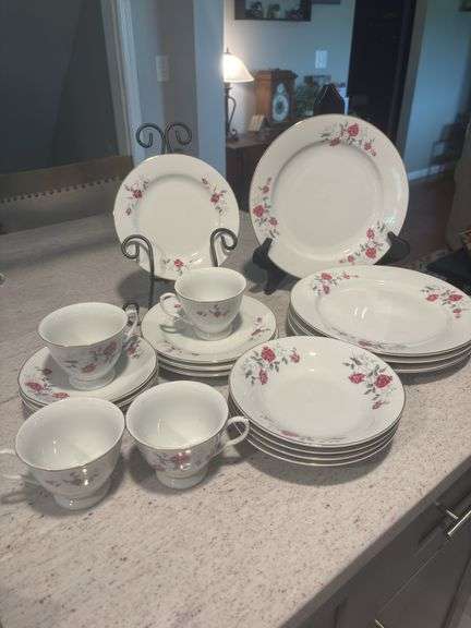 Set of 4 Floral Rose China