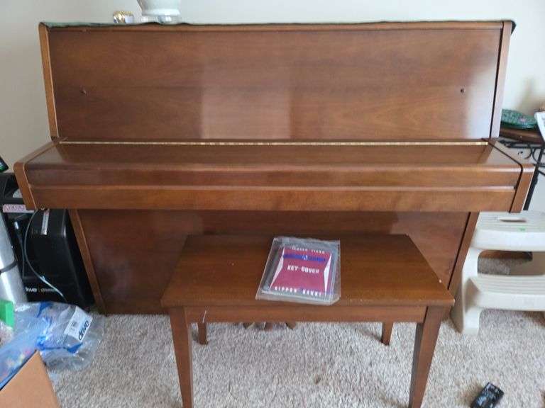 Yamaha Piano