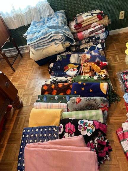 Afghans, Blankets & Fabric