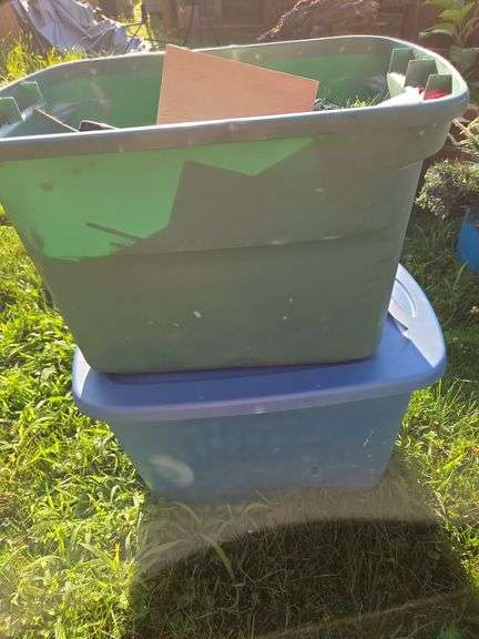 Tote of garland