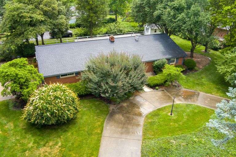 1104 Laurelwood Road Dayton, Ohio 45409