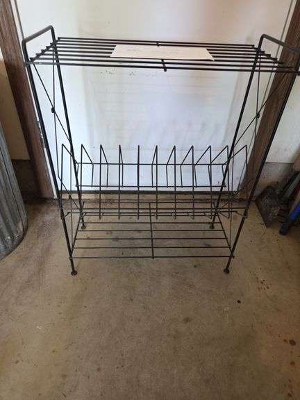 Vtg Metal 3 Tier Album stand