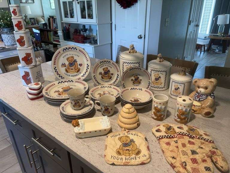 Vintage Stoneware Honey Bear Dinner Ware plus more