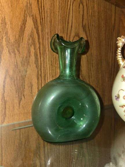 4 vases