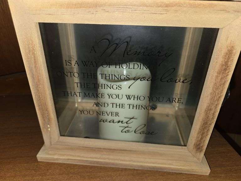 Memorial candle holder