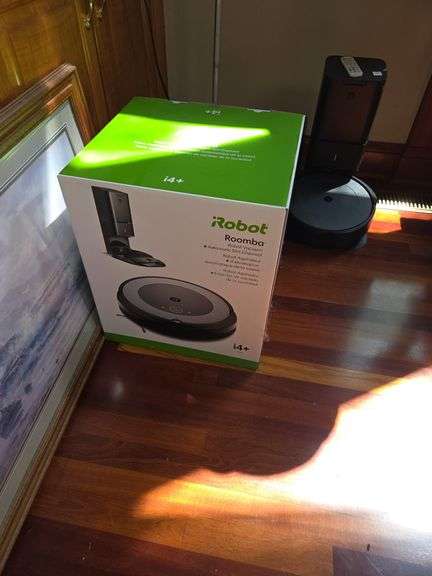 Roomba vacuum