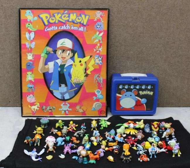 Pokémon Figures with Framed Poster and Themed Carry Case