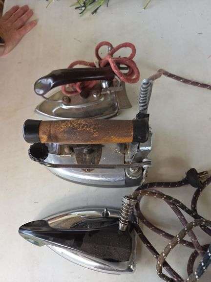 3 vtg irons