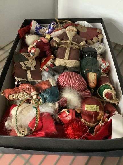 Box of Santas