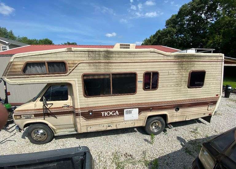 1984 Tioga Class C Motorhome – Chevy Chassis, Runs & Generator Works ...