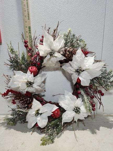 22" Christmas Wreath