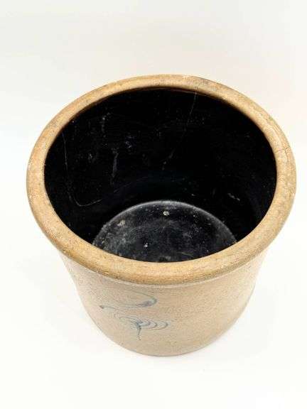 Beautiful Bee Sting Stoneware Crock with Lid and