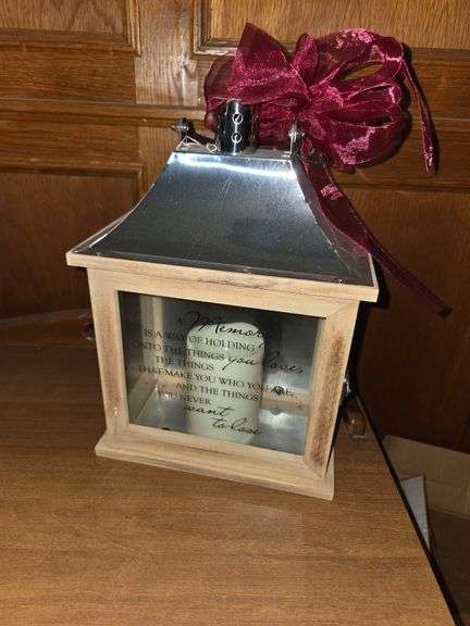 Memorial candle holder