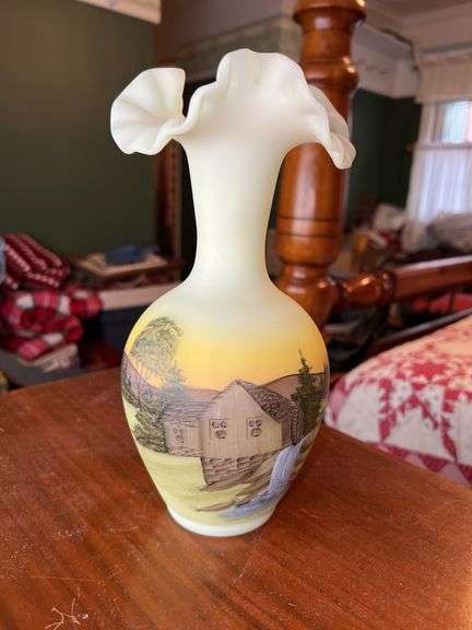 Fenton Vase