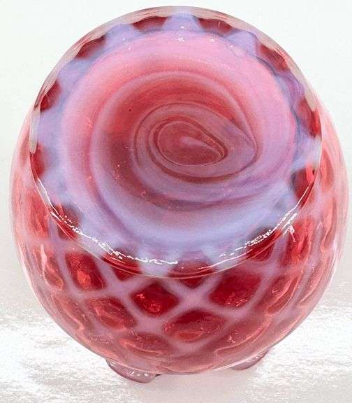 Fenton Pink Ruffled Hand-Blown Glass Vase with Lattice Optic Design