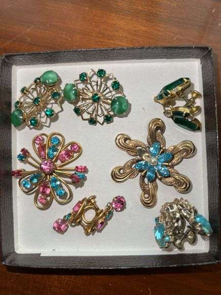 Vintage Costume Jewelry