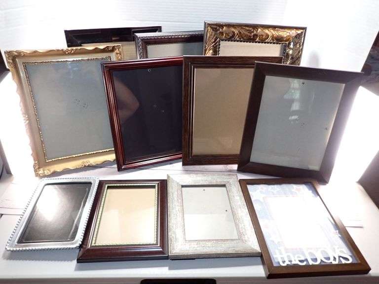 Collection of 11 Quality Wood & Metal Picture Frames