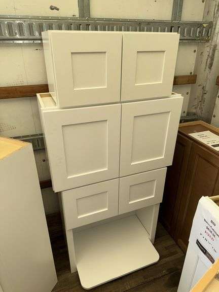 Wall cabinet grouping