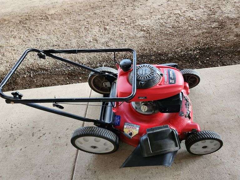 Troy-Bilt 21" Honda Gas Powered Push Mower Said To Work Deck Corrosion