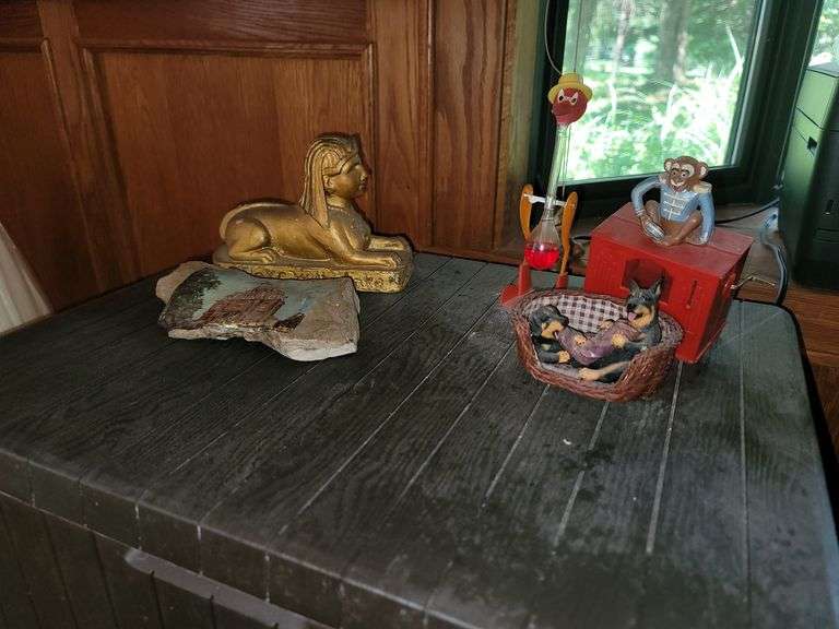 Variety of vintage items