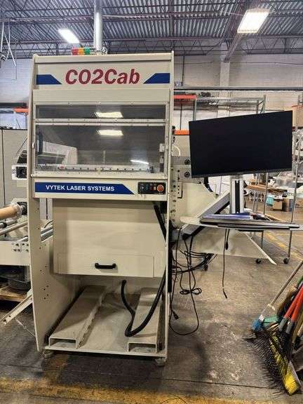 Vytek CO2Cab Industrial CO2 Laser Cutting/Engraving System 700W