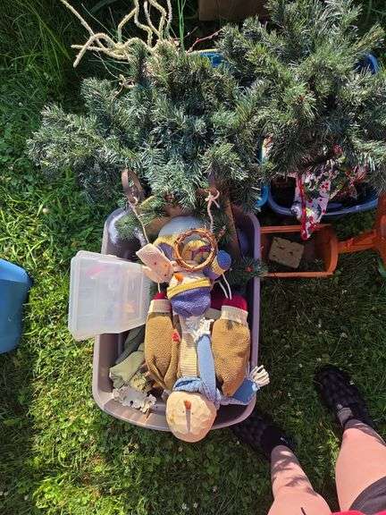 Large lot of Winter items