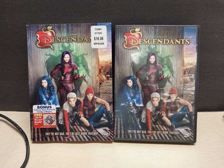 Disney Descendants DVD with Slipcover – Bonus Edition