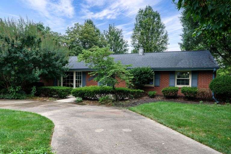 1104 Laurelwood Road Dayton, Ohio