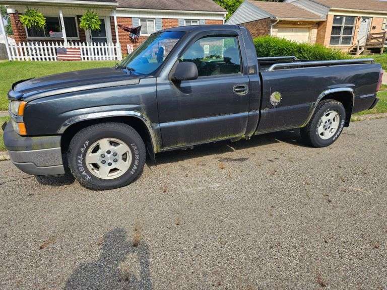 2005 Chevy Silverado 1500 - 193,990 miles