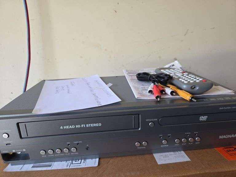 Magnavox DV225M69