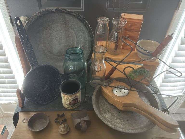 Antique Decor Lot