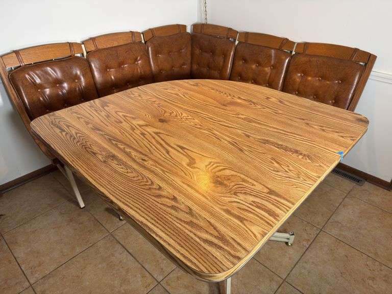 Kitchen Table and Bench Seating