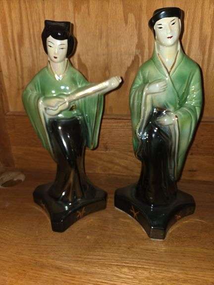 Japanese Moriyama Lusterware Porcelain Figurines